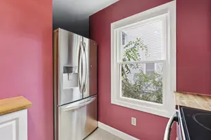 9 Walnut St, Northampton, MA 01060 - Photo 12