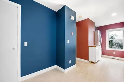 9 Walnut St #B, Northampton, MA 01060 - Photo 10