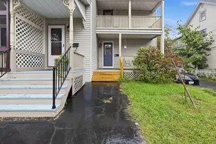 9 Walnut St, Northampton, MA 01060 - Photo 22