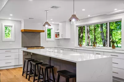 142 Ward St, Hingham, MA 02043 - Photo 4