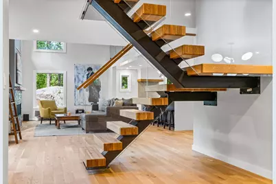 142 Ward St, Hingham, MA 02043 - Photo 2