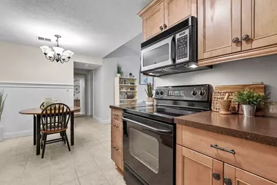 30 Walden Drive #10, Natick, MA 01760 - Photo 8