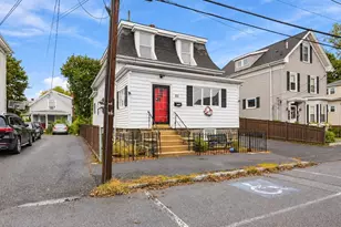 85 Pine St, Swampscott, MA 01907 - Photo 2
