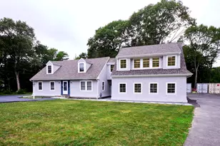 4 Edgerton Dr, Falmouth, MA 02556 - Photo 2