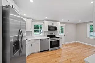 3 Taylor Point Rd, Pembroke, MA 02359 - Photo 4