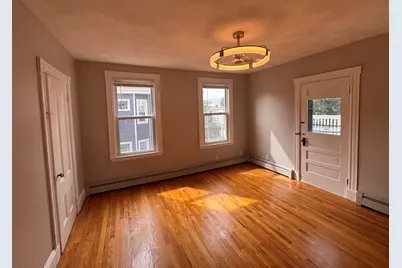 17 Farragut Avenue #2, Somerville, MA 02144 - Photo 2