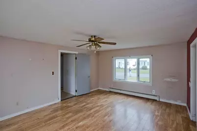 94 Chestnut St, Hatfield, MA 01038 - Photo 8