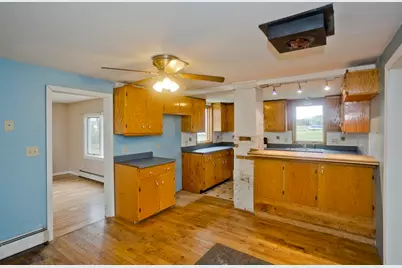 94 Chestnut St, Hatfield, MA 01038 - Photo 12
