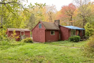 13 Walker Rd, Wales, MA 01081 - Photo 8