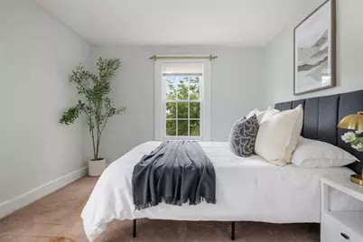 8 Pulaski St, Peabody, MA 01960 - Photo 10