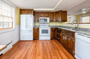 562 Waquoit Hwy, Falmouth, MA 02536 - Photo 24