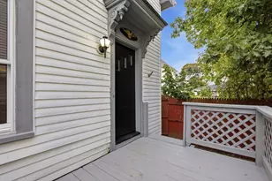 221 Chatham St, Lynn, MA 01902 - Photo 10
