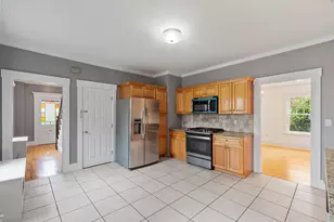 103 Walton St, Fitchburg, MA 01420 - Photo 4
