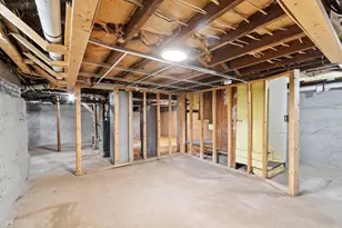 103 Walton St, Fitchburg, MA 01420 - Photo 28