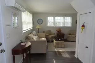 24 Honeysuckle Ln, Dennis, MA 02639 - Photo 8