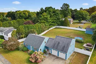 124 Haywood Dr, East Brookfield, MA 01515 - Photo 2