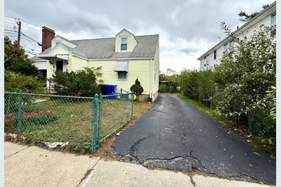 19 Brookdale Rd, Arlington, MA 02474 - Photo 12