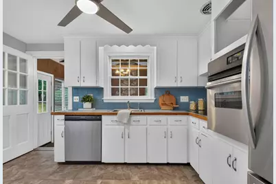 25 Gray Ter, Bedford, MA 01730 - Photo 12