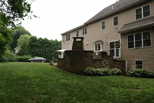 5 Merriam Ave, Shrewsbury, MA 01545 - Photo 4