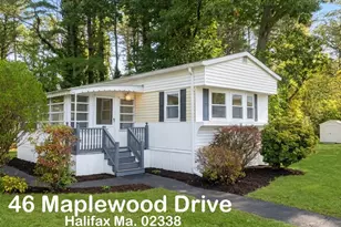 46 Maplewood Dr, Halifax, MA 02338 - Photo 1