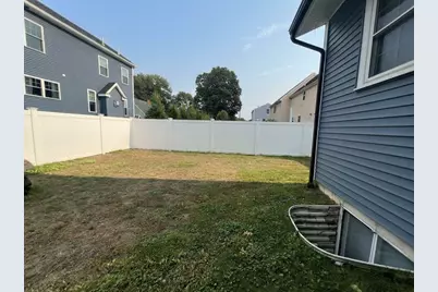 18 Liberty St #1, Wilmington, MA 01887 - Photo 10