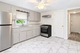 91 Elm St, Uxbridge, MA 01569 - Photo 12