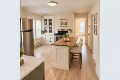 8 Elton St #2, Worcester, MA 01604 - Photo 8