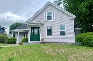 7 Oak St, Fitchburg, MA 01420 - Photo 2