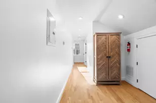 13 Howard Pl, Boston, MA 02125 - Photo 10