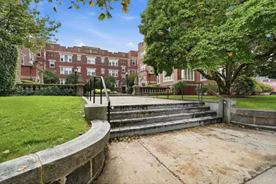 520 High St #13B, Medford, MA 02155 - Photo 2