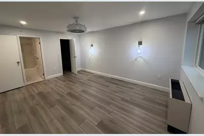 2 Summit Dr #46, Reading, MA 01867 - Photo 4