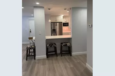 2 Summit Dr #46, Reading, MA 01867 - Photo 2