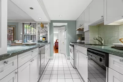 8-9 Ringgold St, Boston, MA 02118 - Photo 28