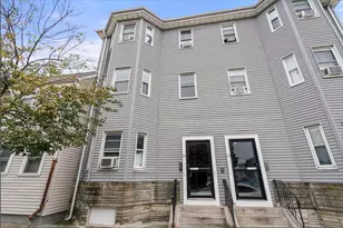 55 White St, Boston, MA 02128 - Photo 14