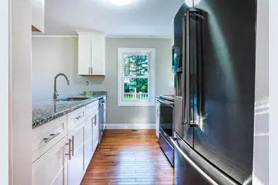 39 Ruby Ct, Dartmouth, MA 02747 - Photo 10
