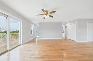 831 Sconticut Neck Rd, Fairhaven, MA 02719 - Photo 6