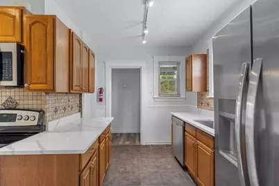 14 Saint Elmo Rd, Worcester, MA 01602 - Photo 16