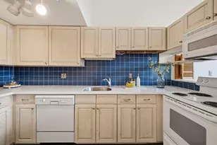 94 Newbury Ave, Quincy, MA 02171 - Photo 10