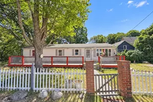 7 Upton St, Fitchburg, MA 01420 - Photo 2