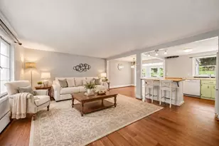 208 Mount Vernon Rd E, Weymouth, MA 02189 - Photo 4