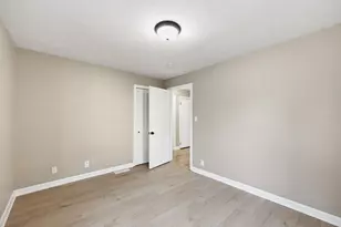 19 Cherry St, Agawam, MA 01030 - Photo 16