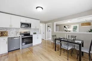 19 Cherry St, Agawam, MA 01030 - Photo 4