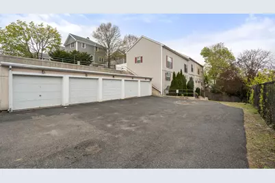 110 Coolidge Hill Rd #2, Watertown, MA 02472 - Photo 12