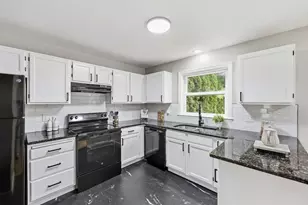 6 Boynton Rd, Deerfield, MA 01373 - Photo 6