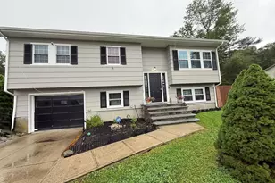 1116 Beverly St, New Bedford, MA 02745 - Photo 4