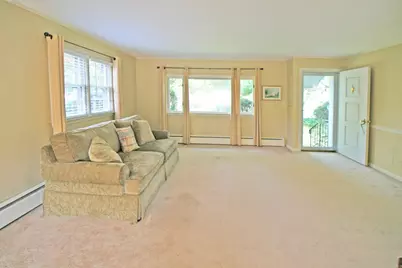 28 South Street, Easthampton, MA 01027 - Photo 4