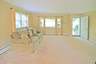 28 South St, Easthampton, MA 01027 - Photo 4