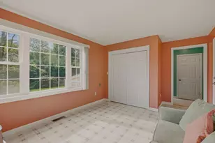 66 Eleanor St, Dartmouth, MA 02747 - Photo 6