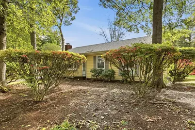 66 Eleanor St, Dartmouth, MA 02747 - Photo 4