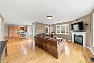 80 Grove St, Hopkinton, MA 01748 - Photo 10